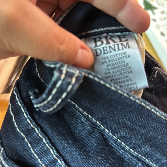 BKE Aiden Bootcut dark wash low rise cotton denim size 28 Short - Picture 8 of 8